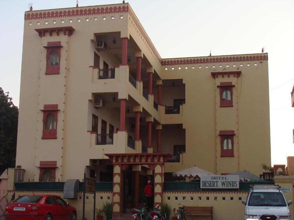 Hotel Desert Winds Bikaner Bagian luar foto