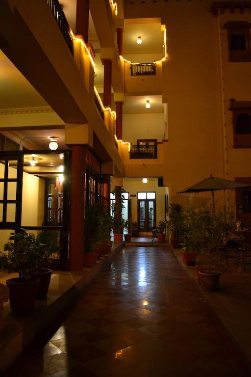 Hotel Desert Winds Bikaner Bagian luar foto