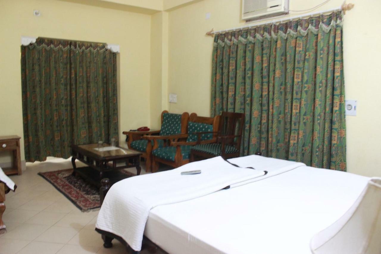 Hotel Desert Winds Bikaner Bagian luar foto